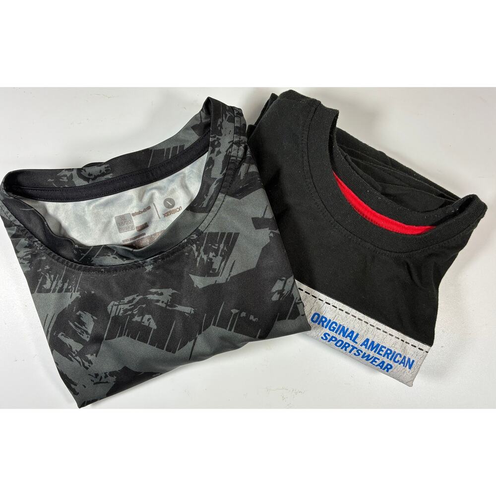 Lot of 2 Boys T-shirts, Size XL (18/20) Husky